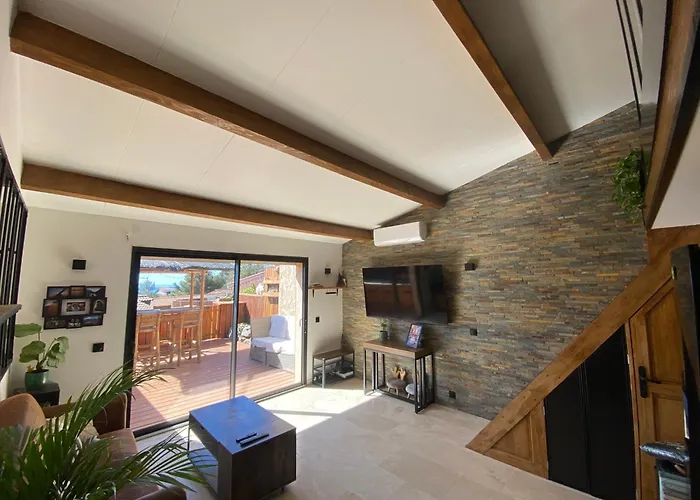 Maison De La Quieta 펜션 발로리스