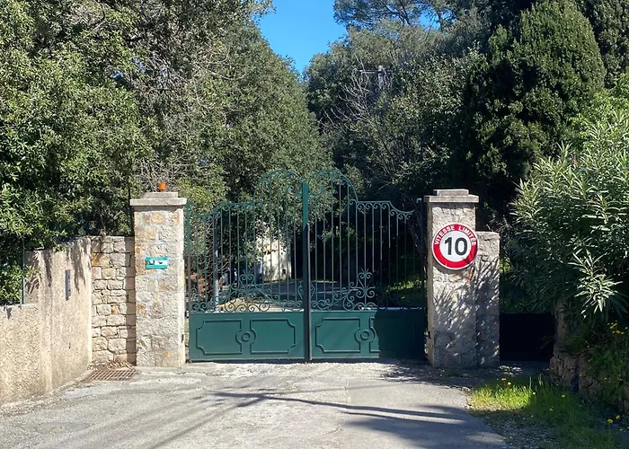 Maison De La Quieta 펜션 *